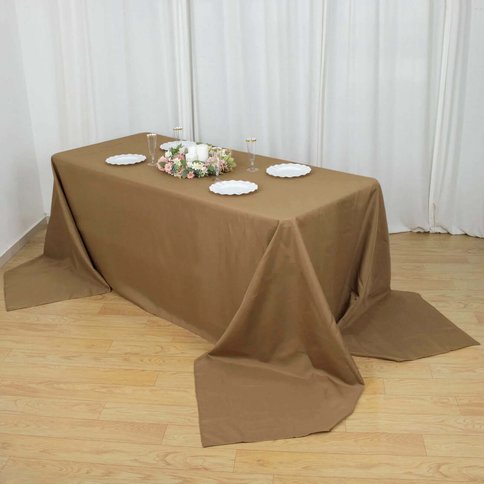 Exclusive Seamless Wrinkle-Resistant Taupe Polyester Tablecloth 90x156