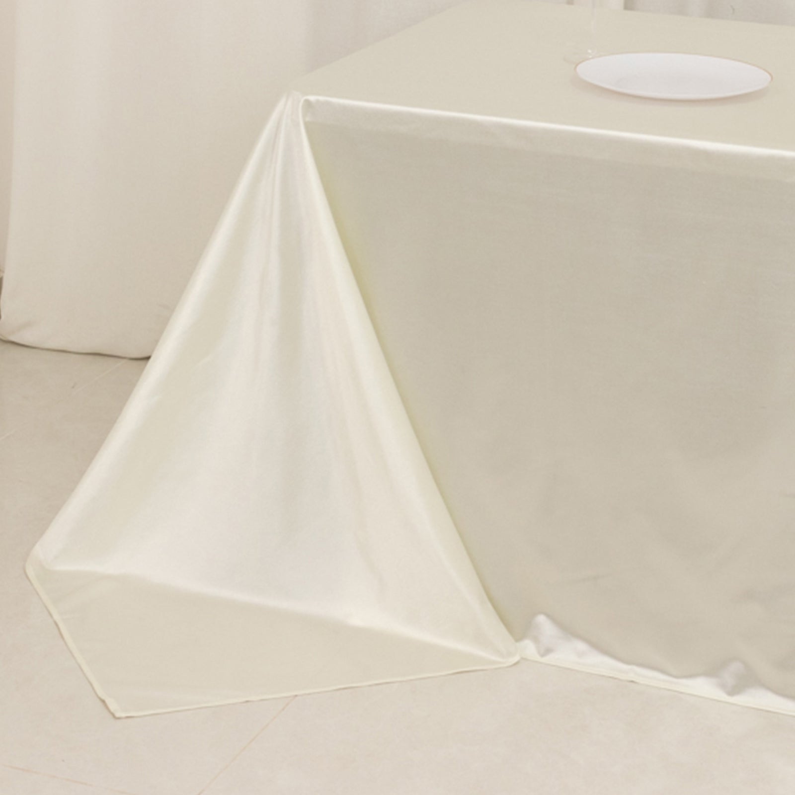 Premium Wrinkle-Free & Stain-Resistant Shimmering Pearl White Scuba Tablecloth 90x156