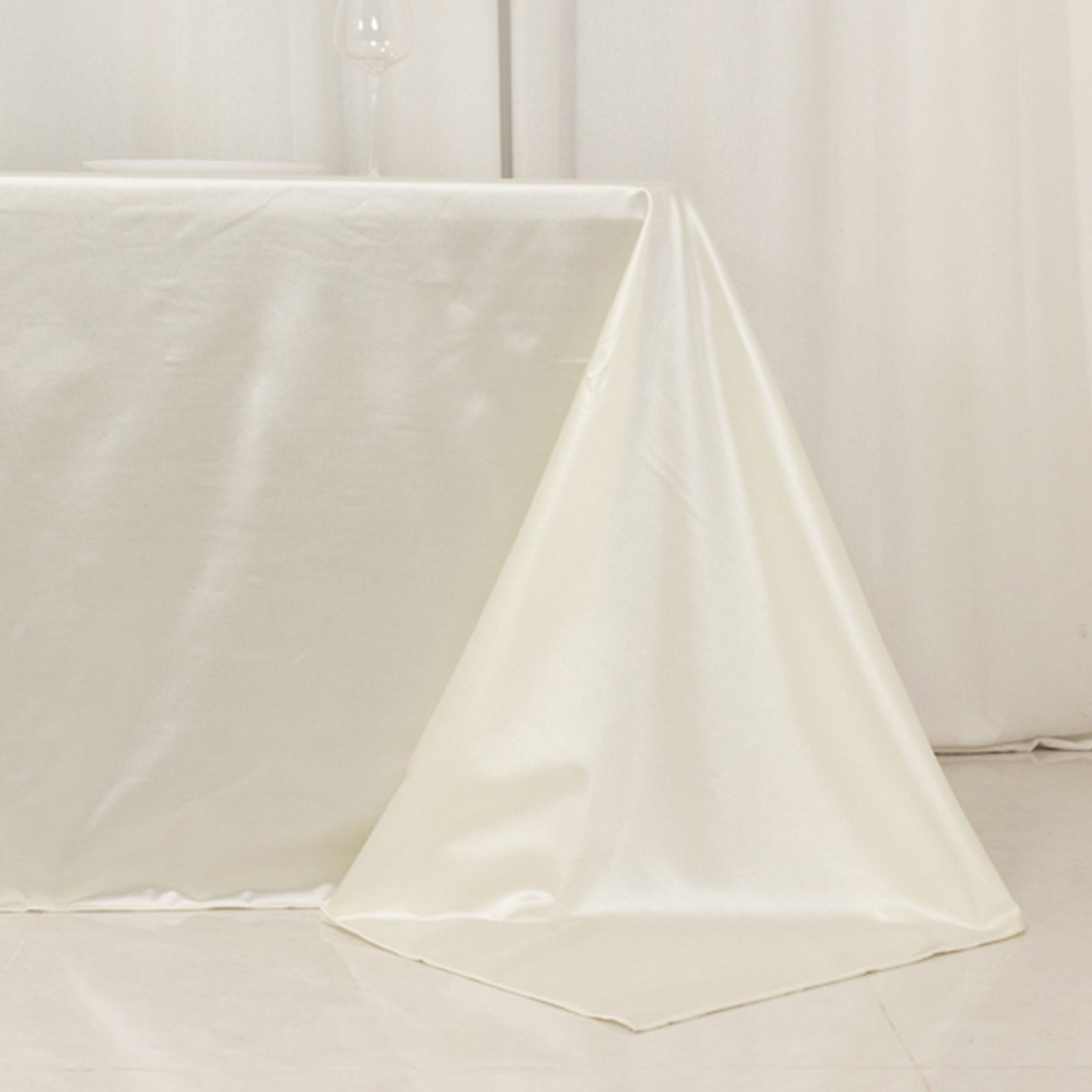 Premium Wrinkle-Free & Stain-Resistant Shimmering Pearl White Scuba Tablecloth 90x156