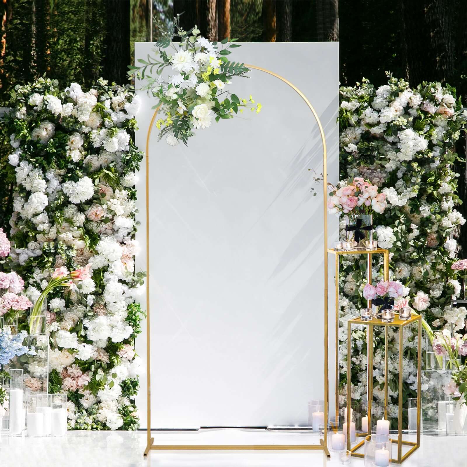7ft Gold Metal Wedding Arch Chiara: Ideal Floral Display Frame with Round Top for Events