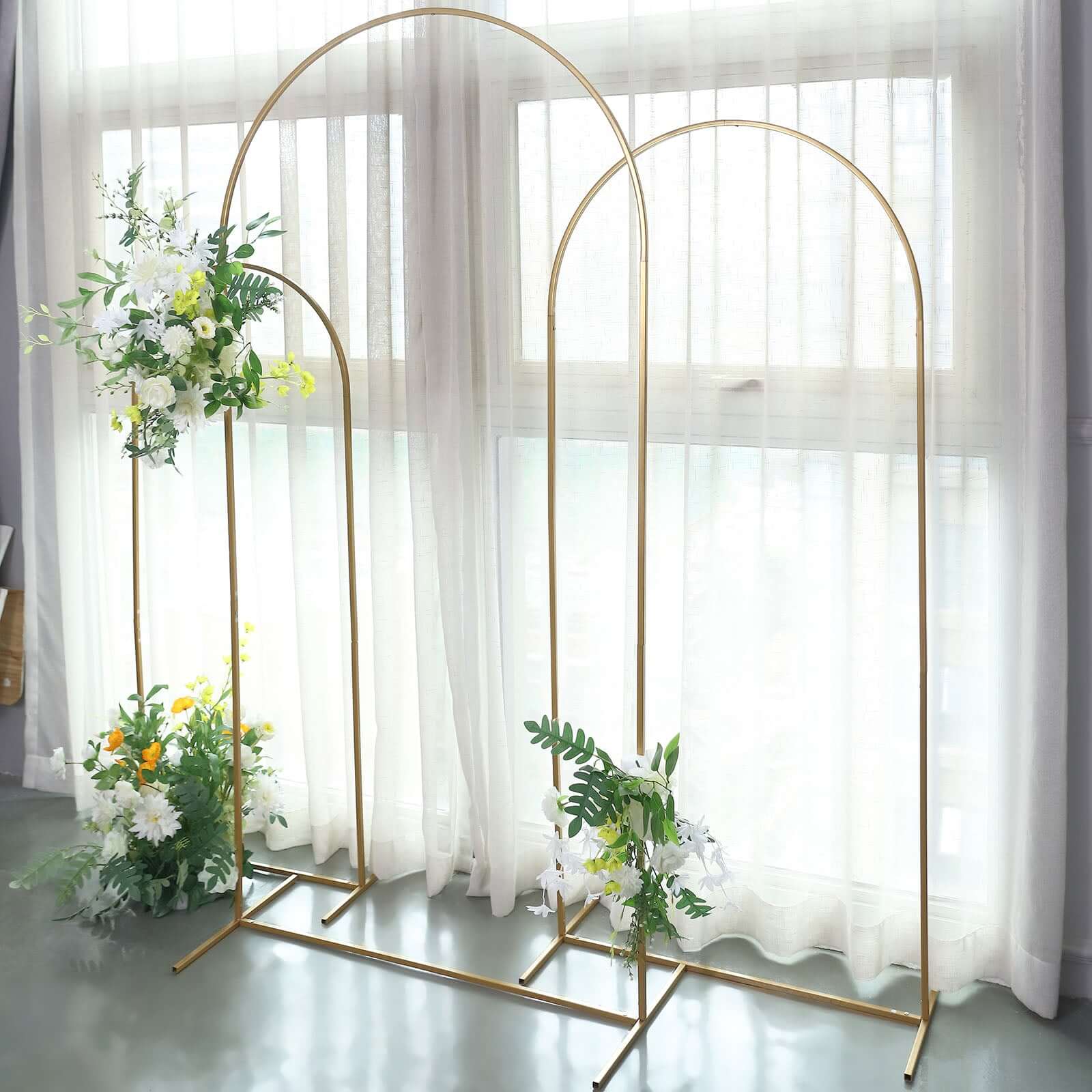 7ft Gold Metal Wedding Arch Chiara: Ideal Floral Display Frame with Round Top for Events
